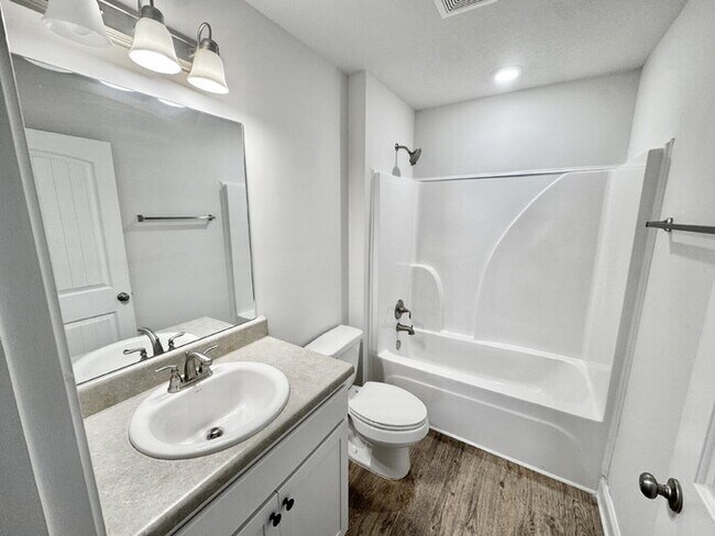 Building Photo - 8437 Grayce Dr