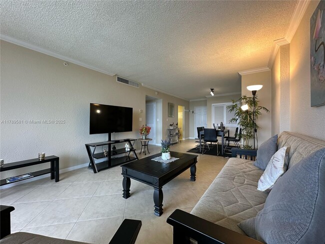 Building Photo - 2501 S Ocean Dr