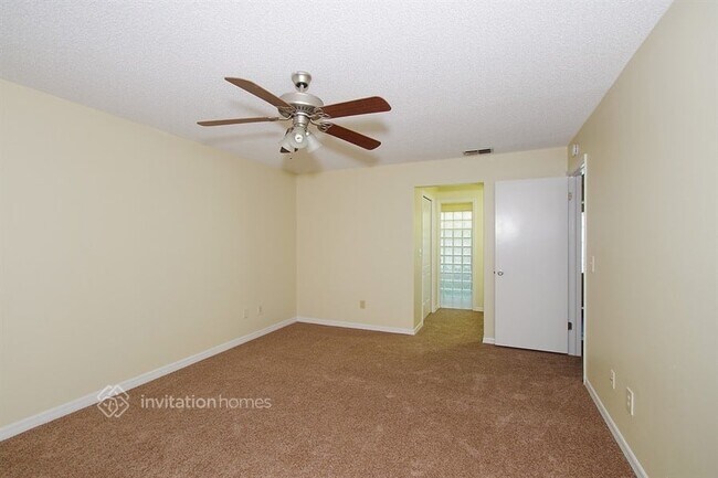 Building Photo - 1176 E Winged Foot Cir