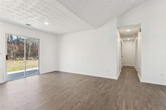 Building Photo - 410 Shenandoah Ct