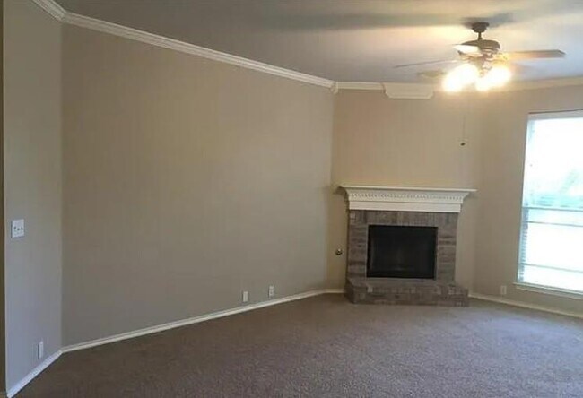 Building Photo - 11217 Jockey Bluff Dr