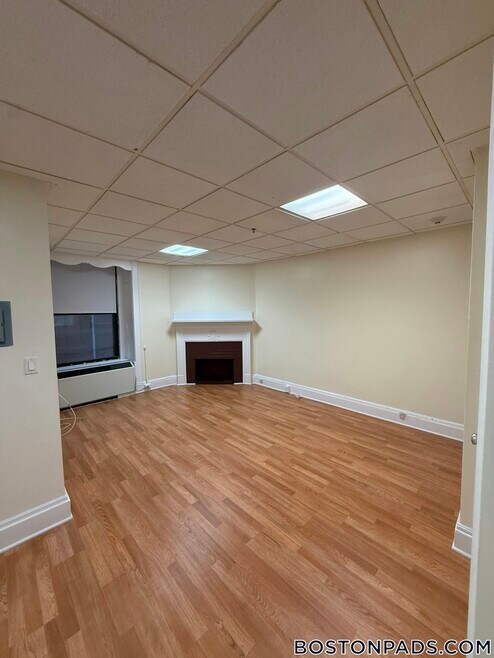 Building Photo - 62 Boylston St