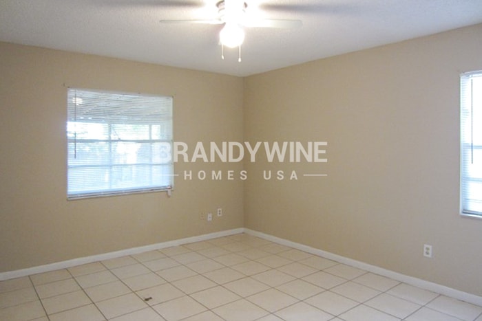 Building Photo - 6433 Sardina Blvd