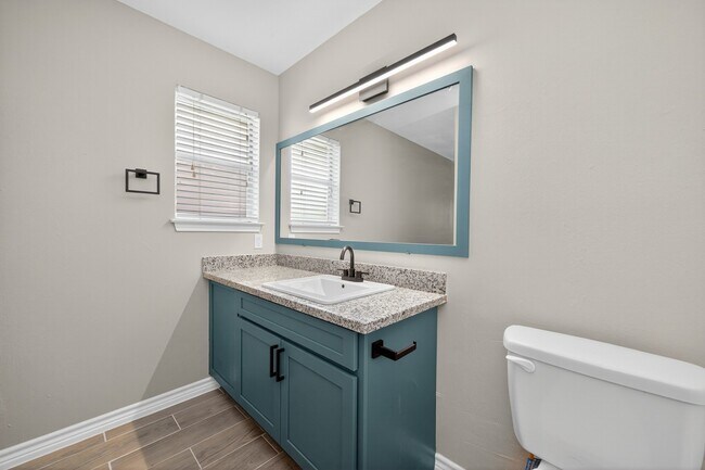 Building Photo - 4911 Maurita Dr