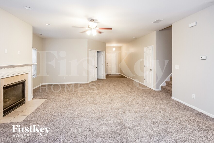 Building Photo - 3011 Sweetspire Rd