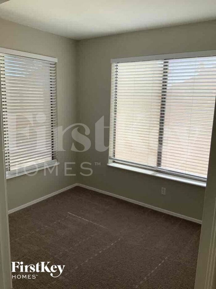 Building Photo - 12563 W Osborn Rd