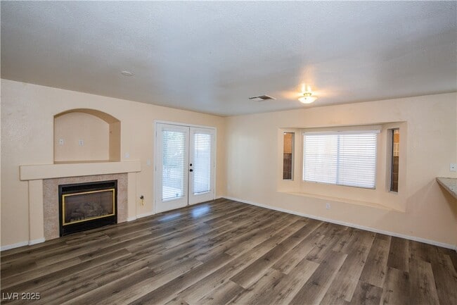 Building Photo - 7820 Paper Flower Ct