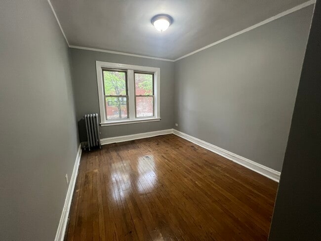 Building Photo - 1256 W 83rd St