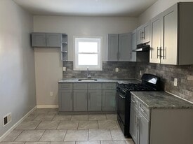 Building Photo - 124 Virginia Ave