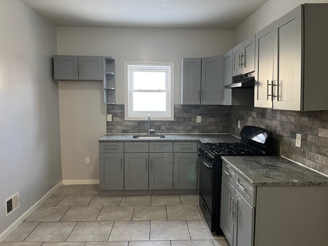 Building Photo - 124 Virginia Ave