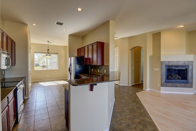 Building Photo - Granville Home for Rent!