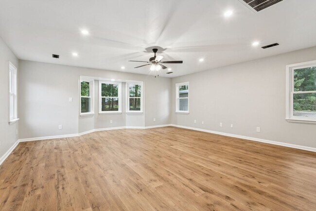 Building Photo - Updated Four bedroom, two full bathroom home