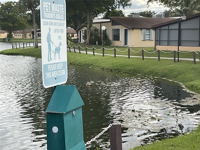 Building Photo - 301 Cambridge Rd