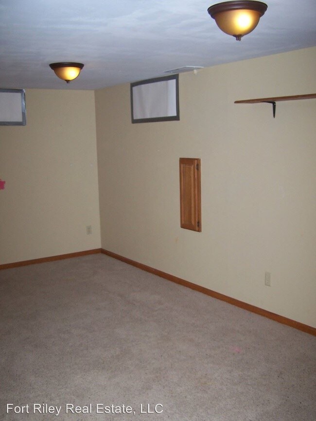 Building Photo - 3 br, 2 bath House - 603 Birch