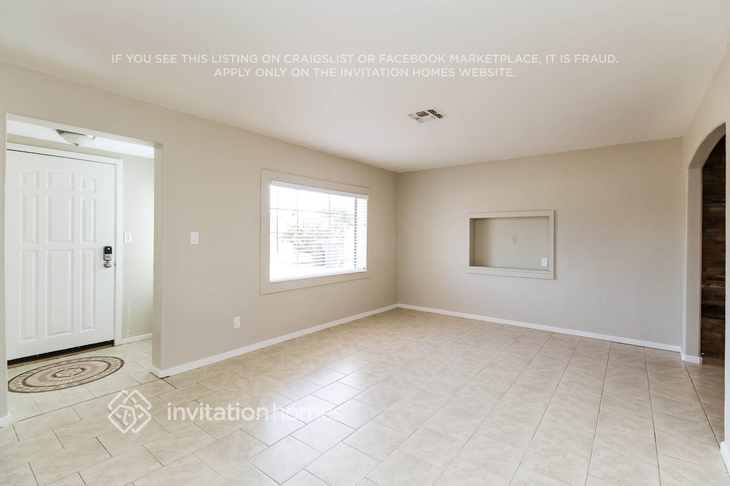 Building Photo - 525 W 6th Dr