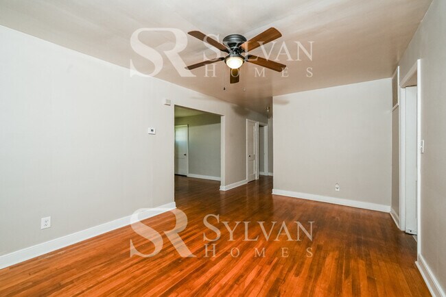 Building Photo - The living is easy in this 4 bedroom, 1.5 bathroom home