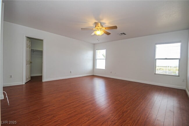 Building Photo - 132 Cadrow Castle Ct