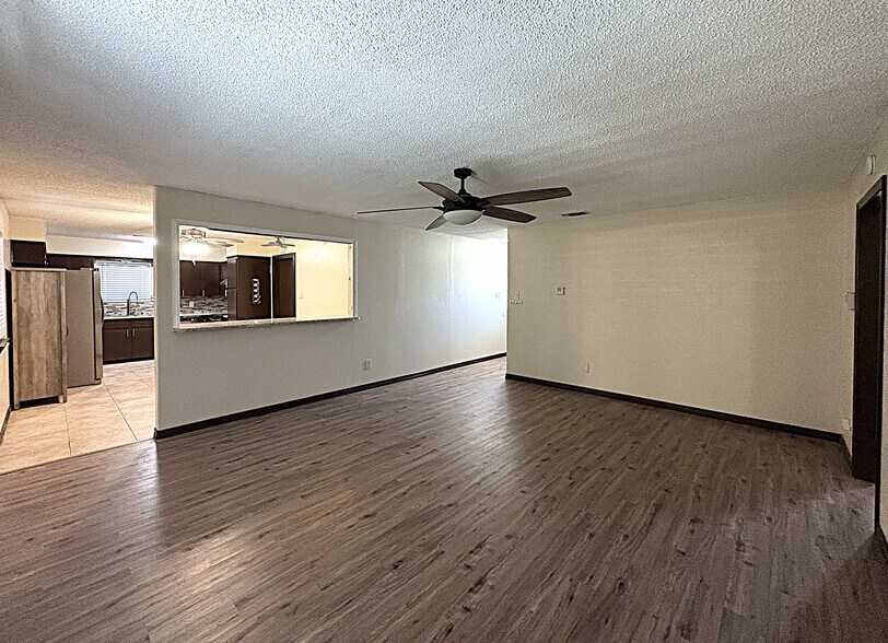 Building Photo - 613 County Road 4876