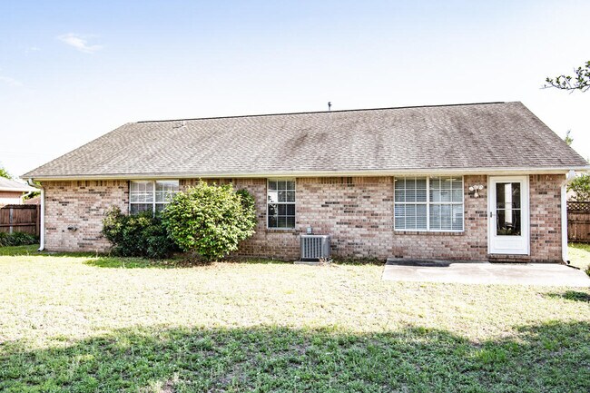 Building Photo - 2833 Atoka Trail