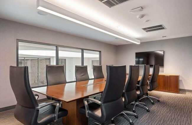 Building Photo - 201 Folsom St