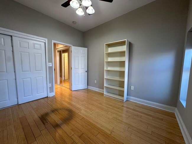 Building Photo - 3 Bedroom Rowhome in Pigtown