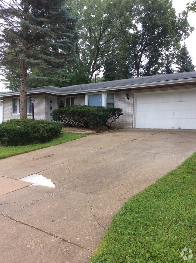 Building Photo - 4803 Flintridge Ct