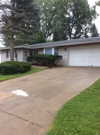 Building Photo - 4803 Flintridge Ct
