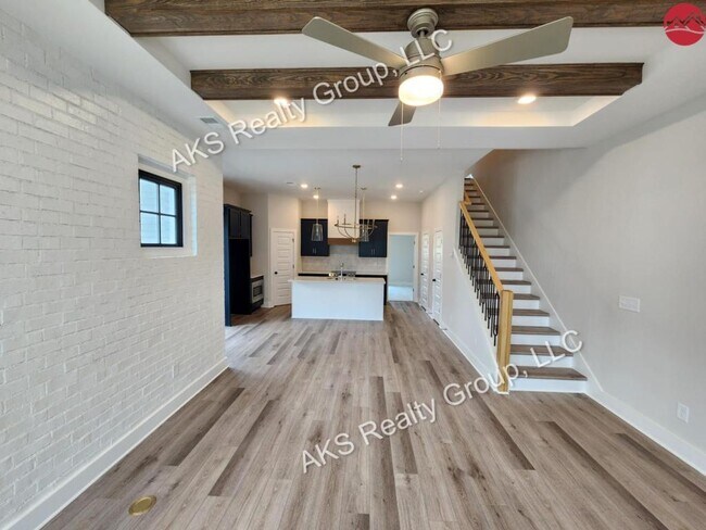 Building Photo - 1101 Windsor Sq