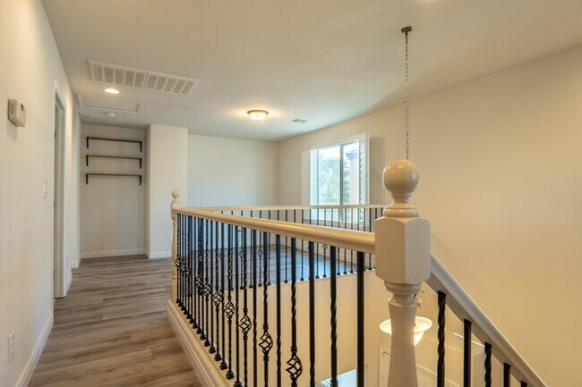 Building Photo - 2279 Autumn Fire Ct