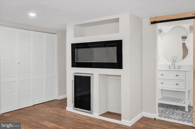 Building Photo - 140 Gold Kettle Dr