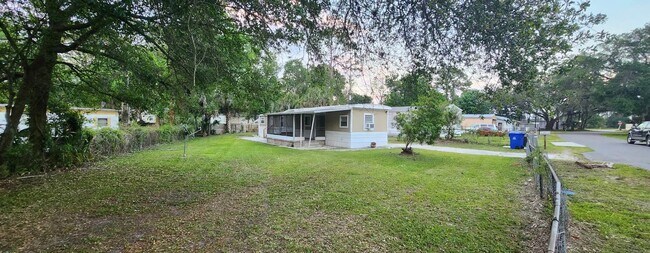Building Photo - 1419 San Juline Cir