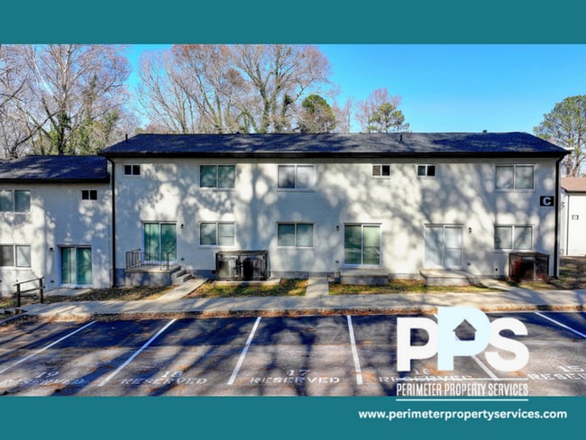 Building Photo - 390 W Lake Ave NW