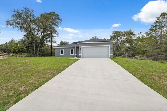 Building Photo - 16904 SW 30th Avenue Rd