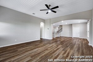 Building Photo - 3427 Silver Set