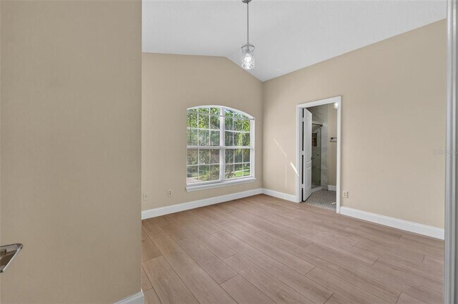 Building Photo - 1851 Great Falls Way
