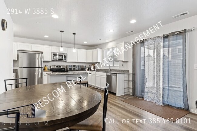 Building Photo - 2914 W 3885 S