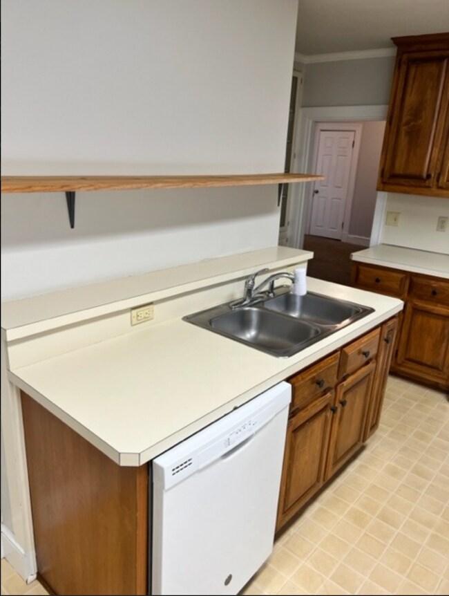 Shared Kitchen - 110 Grove St
