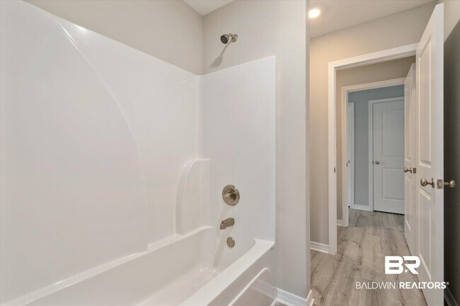 Building Photo - 1258 Caper Ave