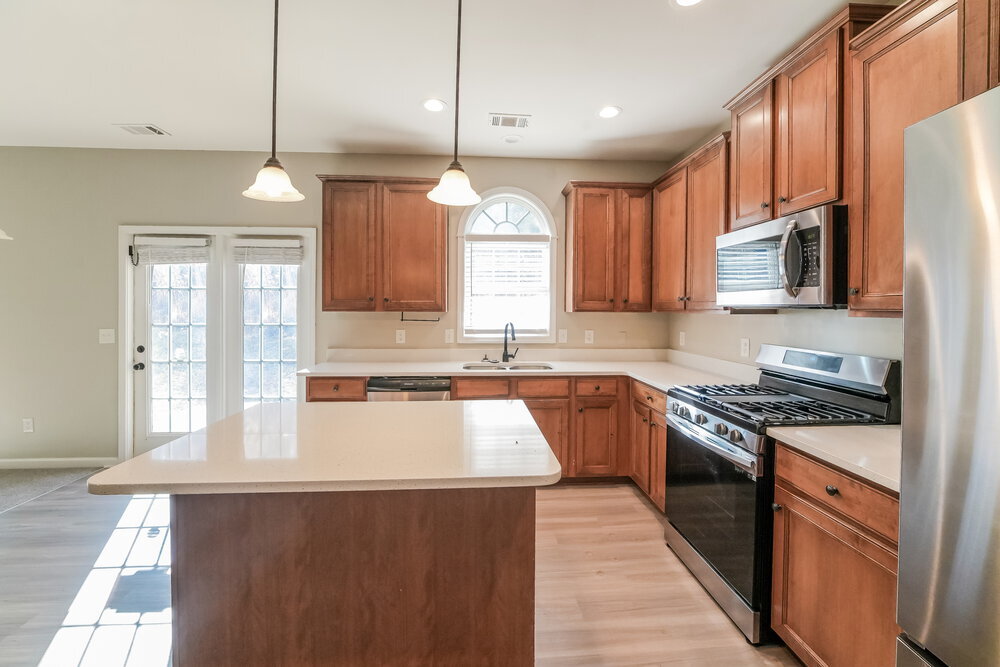 Building Photo - 5432 The Vyne Ave