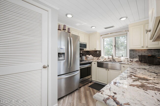 Building Photo - 3114 Harbor Dr