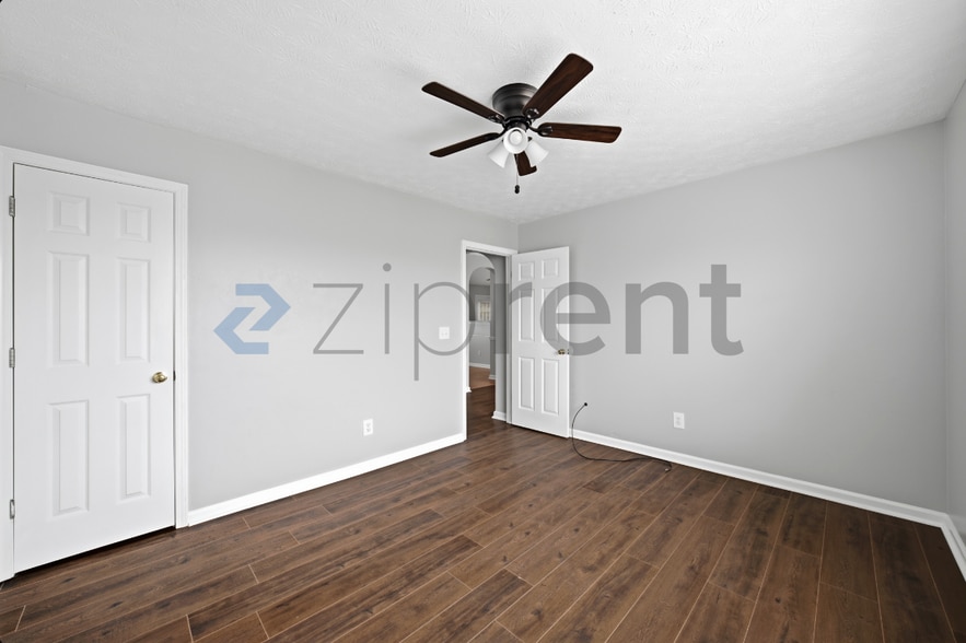 Building Photo - 1512 Buckingham Pl