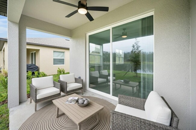 Building Photo - Beautifully Designed Villa in Angeline – Modern, Easy Florida Living