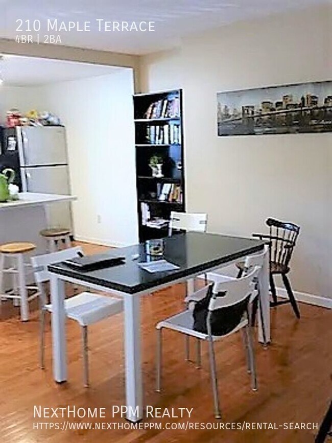 Building Photo - Mt Washington 4 Bedroom 2 Bath just 1 bloc...