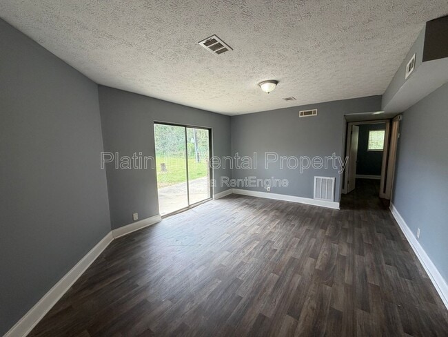 Building Photo - 1512 Waverly Way