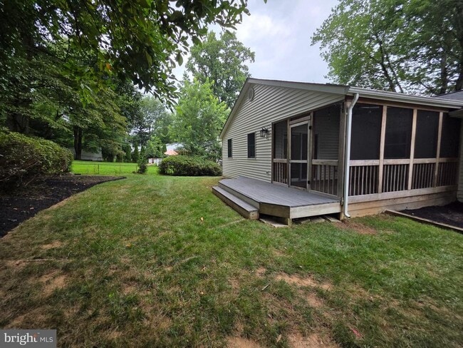Building Photo - 1109 Hillcrest Dr SW