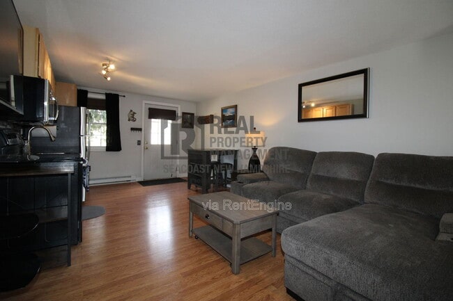 Building Photo - 93 Henry Law Ave