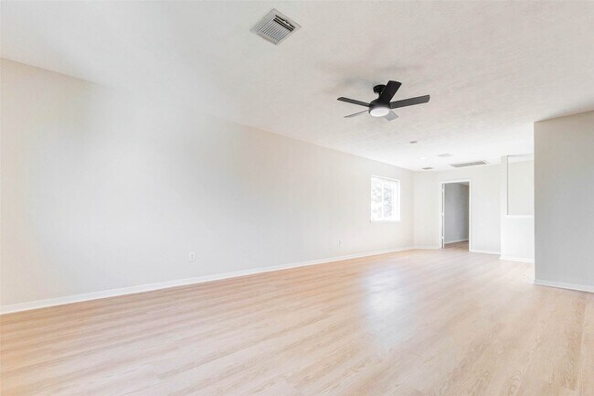 Building Photo - 5318 Cilantro Ln