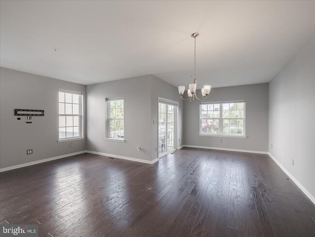 Building Photo - 2305 Maci's Cir