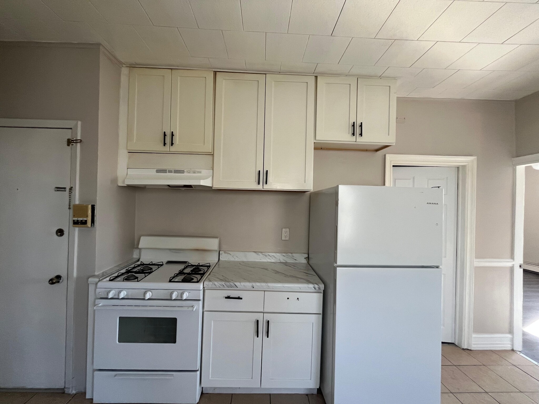 Building Photo - 67 W 53rd St