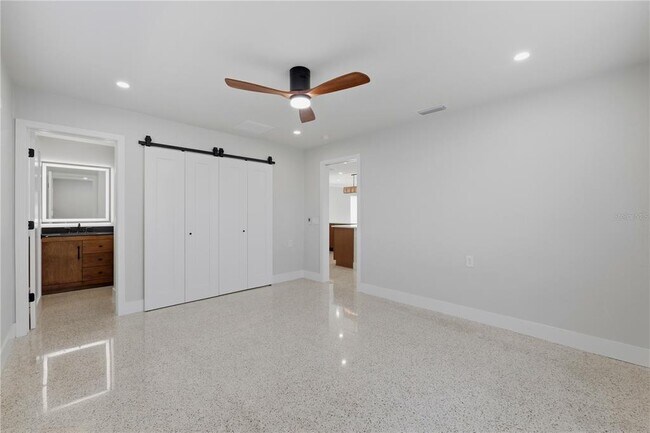 Building Photo - 4152 13th Ln NE
